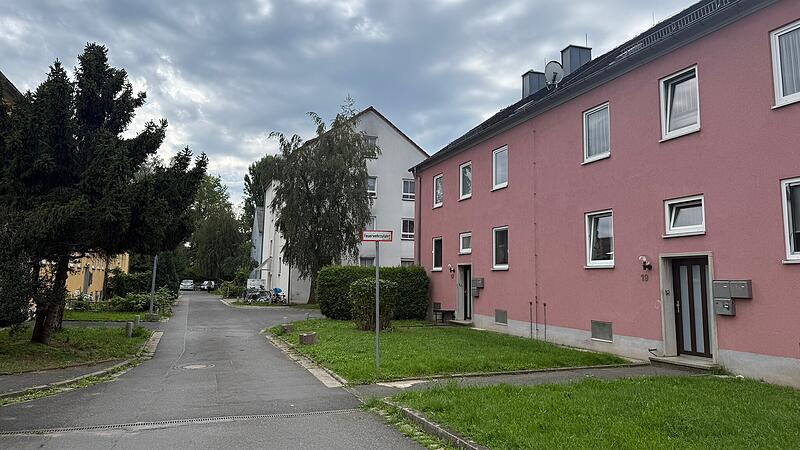 Bügstraße ForchheimForchheim & Fränkische Schweiz Ein Blick in die Wohnanlage in der Bügstraße. Die sechs Bestandsgebäude will die Stadt Forchheim in der Zukunft sanieren oder sogar gänzlich neu bauen.