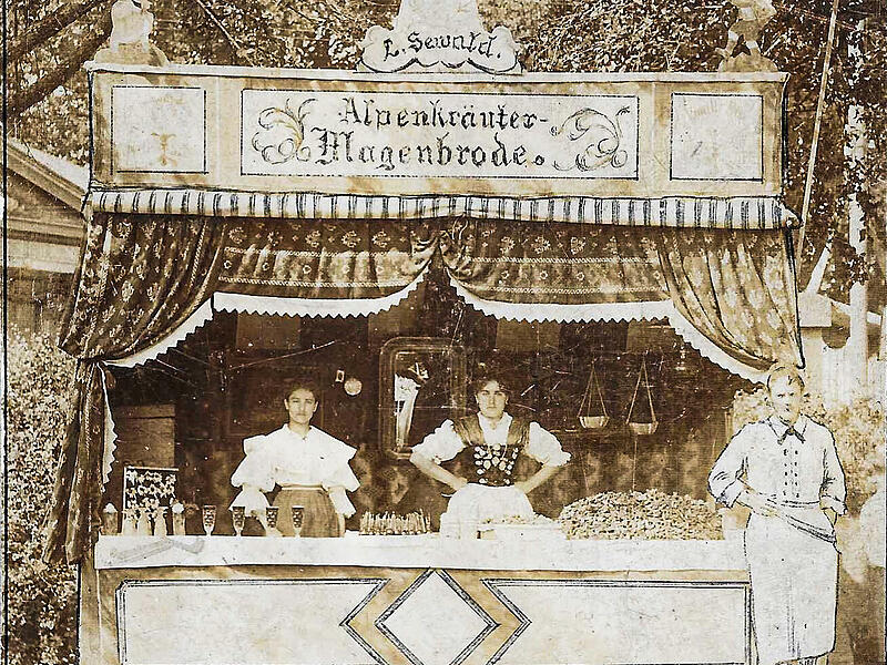 Ein "Sewald-Stand" um 1900.
