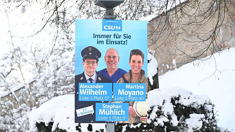 Alexander Wilhelm in Feuerwehruniform auf CSU-Wahlplakat