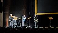 Buchpräsentation Coburg Voran im Globe: Martin Emmerich (Violine), Stephan Mertl (Gesang), Kyoko Frank (Klavier) und Tim Eller (Trommel).
