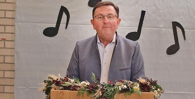 Alwin Gebhardt während seiner Rede bei der Aufstellungsversammlung in Unterleinleiter.