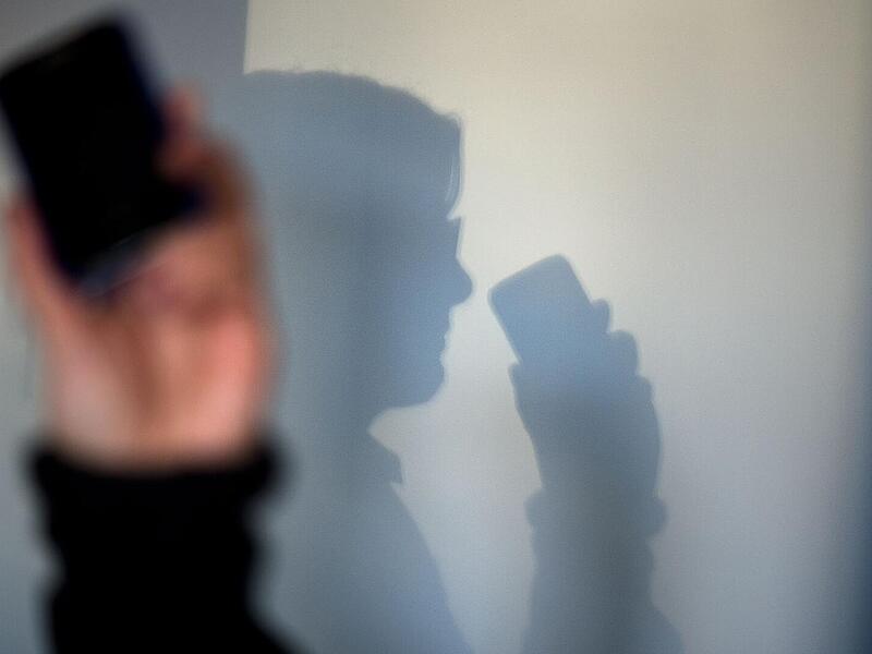 Telefonbetrug in Coburg: Unbekannter holt Gold im Wert von mehreren zehntausend Euro ab Telefonbetrug in Coburg: Unbekannter holt Gold im Wert von mehreren zehntausend Euro ab