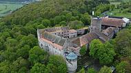 Auf der Schlossb&uuml;hne Saaleck spielt die Theatergruppe &bdquo;spectaculum&ldquo; dieses Jahr das St&uuml;ck &bdquo;Glorious!&ldquo;.