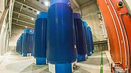 Die Castoren mit hochradioaktivem Atommüll werden noch Jahrzehnte in den Zwischenlagern an den AKW-Standorten bleiben, wie hier in Grafenrheinfeld. Dafür wollen die Gemeinden nun Ausgleichszahlungen von etwa einer Million Euro im Jahr. Die Castoren mit hochradioaktivem Atommüll werden noch Jahrzehnte in den Zwischenlagern an den AKW-Standorten bleiben, wie hier in Grafenrheinfeld. Dafür wollen die Gemeinden nun Ausgleichszahlungen von etwa einer Million Euro im Jahr.