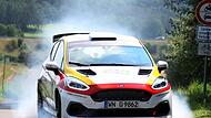 Im Jahr 2021 gab es die bisher letzte Rallye Fr&auml;nkisches Weinland, die Strecke am Lagerberg nutzte der AMSC zuletzt 2019. Auf dem Foto ist ein Bremsman&ouml;ver von Fred und Kerstin Teuscher aus dem Jahr 2021 zu sehen.