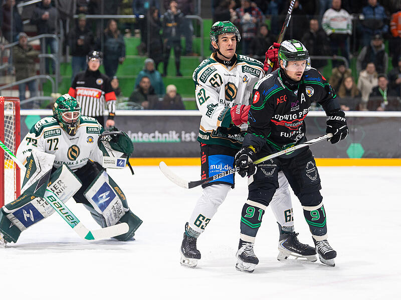 Zur&uuml;ck in seinem "Wohnzimmer": Gegen die Erding Gladiators gab Dimitri Litesov sein Comeback f&uuml;r den H&ouml;chstadter EC.