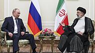 Erst Mitte Juli war Wladimir Putin (links) bei seinem Amtskollegen Ebrahim Raisi in Teheran zu Gast.
