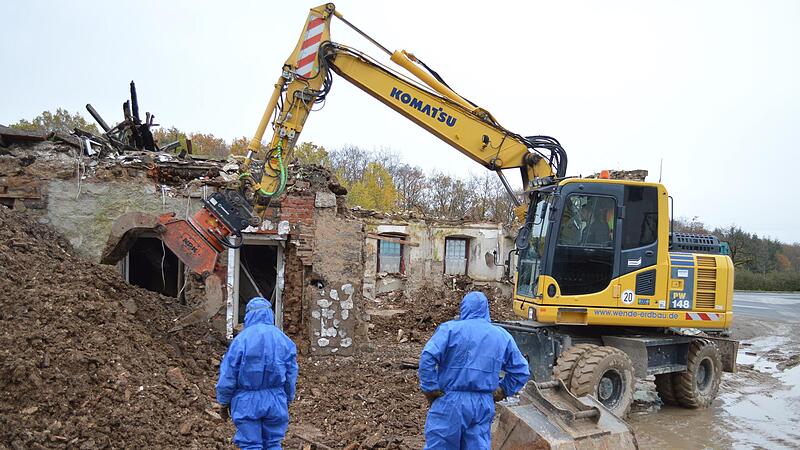 Gearbeitet wird an der &bdquo;Schwarzen Pf&uuml;tze&ldquo; bei jedem Sauwetter. Unser Bild entstand am 16. November.