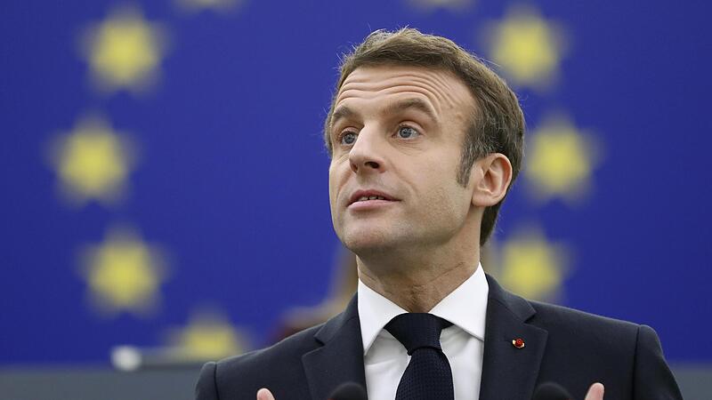 Frankreichs Pr&auml;sident Emanuel Macron hat jetzt die franz&ouml;sische Energie-Strategie bis 2050 angek&uuml;ndigt. Dazu geh&ouml;ren der Bau kleiner Atomkraftwerke und der den Ausbau erneuerbarer Energien.