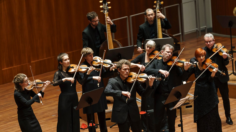 Nach 20 Jahren spielte das Freiburger Barockorchester wieder in Bamberg.Bockbieranstich Schlenkerla