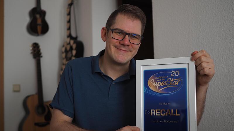 Heiko Herrmann ist aus gesundheitlichen Gründen bei „Deutschland sucht den Superstar“ ausgestiegen und konnte nicht am Recall teilnehmen. Als Erinnerung hat er sich seine Urkunde eingerahmt.