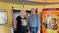 Die T&uuml;ren zum Kissinger Kino bleiben offen. Peter und Ingrid Hofmann wollen sich aus dem Betrieb zur&uuml;ckziehen, aber nicht verkaufen.