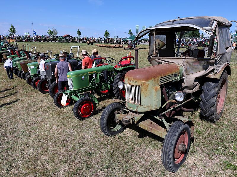 "Dieselrosstreffen" des Herstellers Fendt