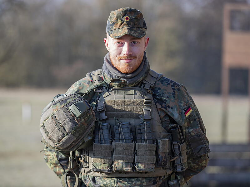 Der 22-jährige Daniel hatte sich schon häufiger überlegt, zur Bundeswehr zu gehen. Der 22-jährige Daniel hatte sich schon häufiger überlegt, zur Bundeswehr zu gehen.
