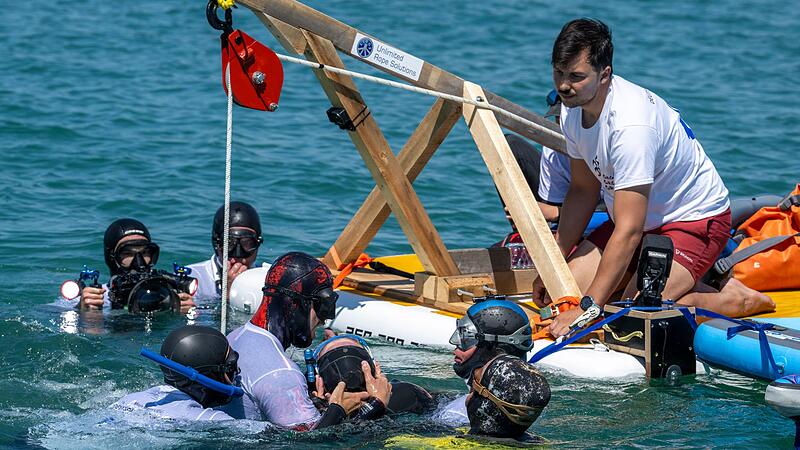 Deutscher Seerekordversuch im Freitauchen Deutscher Seerekordversuch im Freitauchen