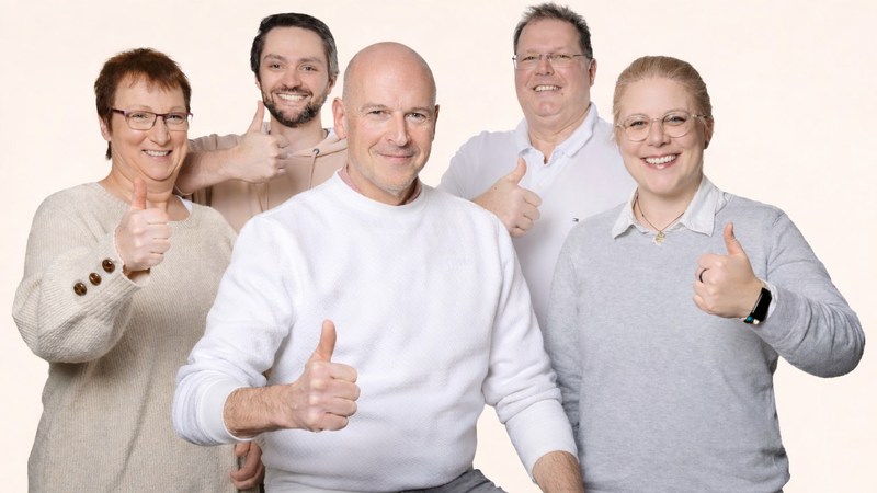 Er will ins Ebermannstadt Rathaus: Uwe H&ouml;lzel (Mitte) und seine Listen-Kollegen des Ebser B&uuml;rgerforums machen sich bereit f&uuml;r den Kommunalwahlkampf.