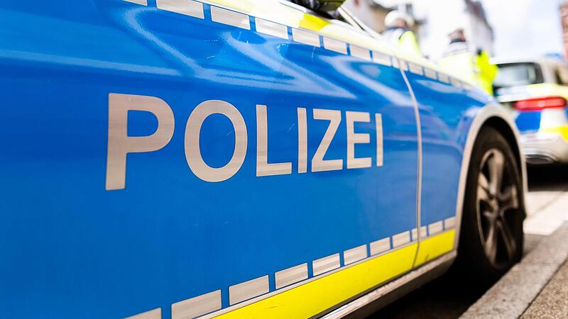 Die Polizei Ebermannstadt ermittelt in einem Fall, in dem Kinder aus einem Fahrzeug heraus fotografiert wurden.Forchheim & Fr&auml;nkische Schweiz