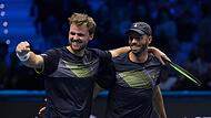 Der Coburger Kevin Krawietz (links) und Tim Pütz feiern nach ihrem Sieg im Doppel-Finale der ATP World Tour. Der Coburger Kevin Krawietz (links) und Tim Pütz feiern nach ihrem Sieg im Doppel-Finale der ATP World Tour.