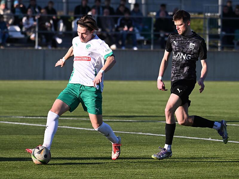 Marin Hrgota erzielte für die Neudrossenfeld in Regensburg den Treffer zum 1:1. Am Ende zog der TSV gegen die Fortuna aber wieder den Kürzeren. Marin Hrgota erzielte für die Neudrossenfeld in Regensburg den Treffer zum 1:1. Am Ende zog der TSV gegen die Fortuna aber wieder den Kürzeren.