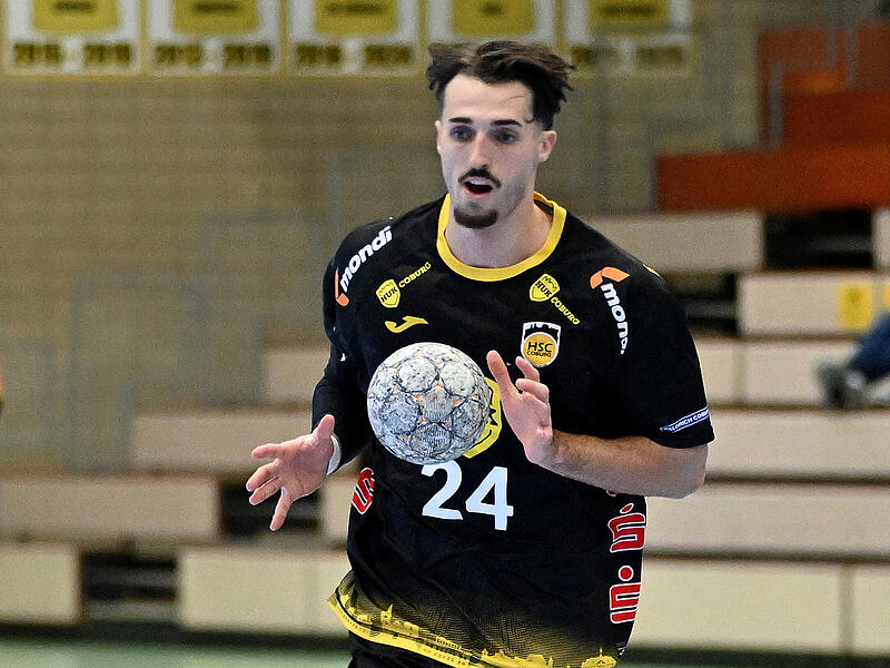 Mikael Helmersson ist nur noch für die restliche Saison der Dreh- und Angelpunkt im Spiel des HSC Coburg. Mikael Helmersson ist nur noch für die restliche Saison der Dreh- und Angelpunkt im Spiel des HSC Coburg.