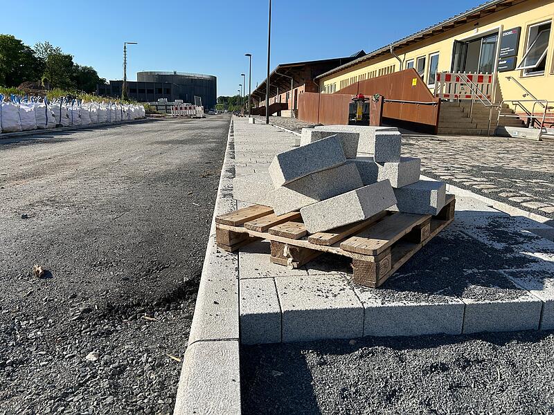 Bauarbeiten rund ums Globe Coburg &ndash; die neue Stra&szlig;e am ehemaligen G&uuml;terbahnhof ist fast fertig