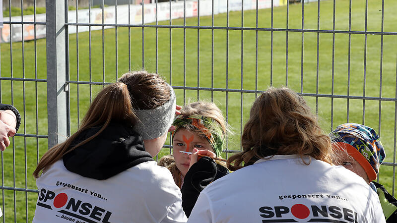 Bei der 22. Auflage des Fr&uuml;hlingslaufs des SV Merkendorf waren etwa 200 Starter dabei.