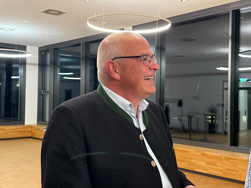 G&ouml;&szlig;weinsteins B&uuml;rgermeister Hanng&ouml;rg Zimmermann wird neuer Landrat. Damit muss die Marktgemeinde ihre B&uuml;rgermeisterwahl wiederholen.