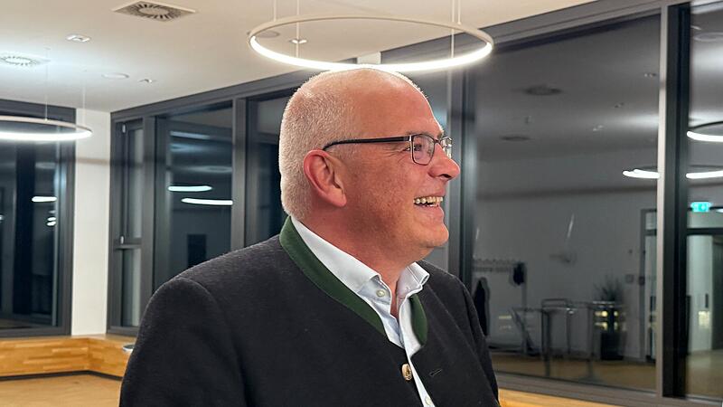 G&ouml;&szlig;weinsteins B&uuml;rgermeister Hanng&ouml;rg Zimmermann wird neuer Landrat. Damit muss die Marktgemeinde ihre B&uuml;rgermeisterwahl wiederholen.