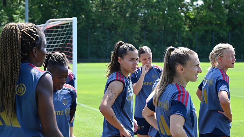 Trainingsauftakt FC Bayern Frauen Trainingsauftakt FC Bayern Frauen