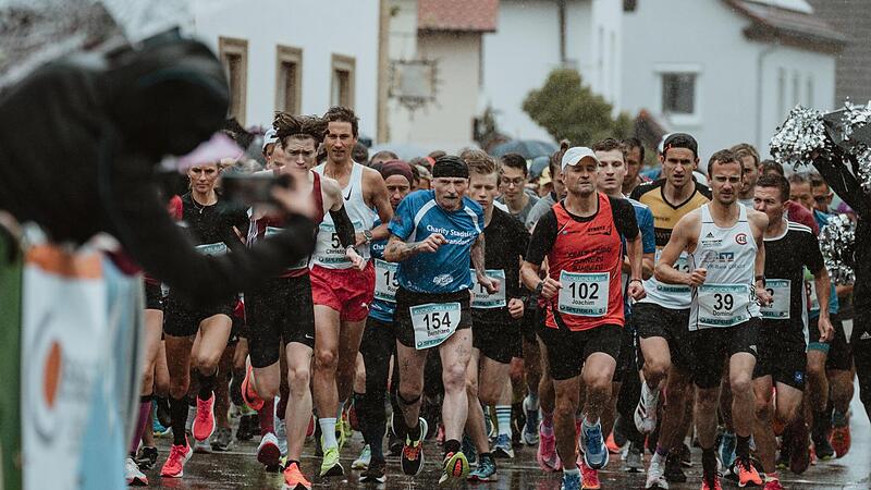 170 L&auml;ufer nahmen den Hauptlauf in Angriff und ermittelten dabei auch den oberfr&auml;nkischen Stra&szlig;enlaufmeister &uuml;ber zehn Kilometer.