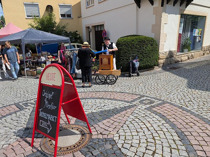 Stadtfest Musik und Märkte in Münnerstadt 2025Stadtfest Musik und Märkte 2025 in Münnerstadt Beim Trödelmarkt in der Stadt gab es wieder Schätze zu entdecken.