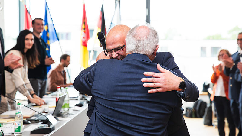 Landrat FOKreistag Forchheim: Hanng&ouml;rg Zimmermann ist als Landrat vereidigt