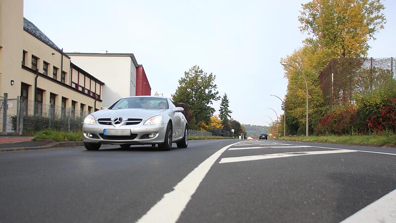 Noch diesen Monat rollen am Nordring die Bagger: Die Stra&szlig;e wird erneuert und es wird ein neuer Radweg gebaut.