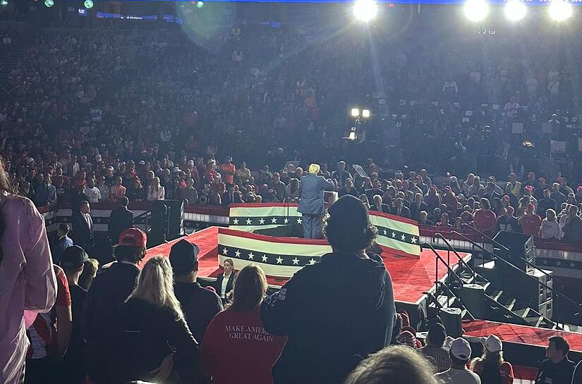 Vera Tietze aus Adelsdorf erlebte Donald Trump live.