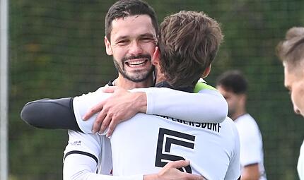 Erleichterung beim SC Sylvia Ebersdorf um Patrick Heidenreich: Beim TSV Breiteng&uuml;&szlig;bach gelang ein wichtiger 1:0-Sieg.