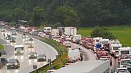 LKW -Unfall auf der A8 LKW -Unfall auf der A8