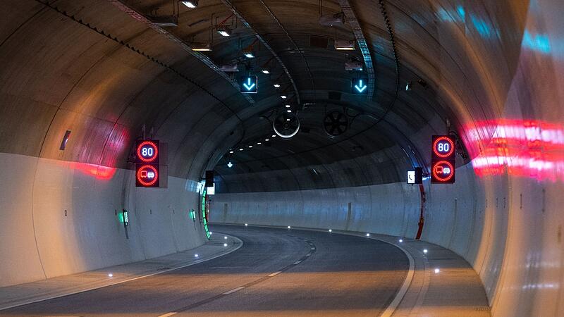 Eröffnung Tunnel Oberau