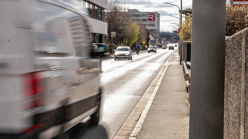 Eine Baustelle in der E.-C.-Baumann-Stra&szlig;e wird in den kommenden Wochen f&uuml;r Behinderungen sorgen.