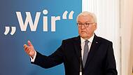 Bundespr&auml;sident Frank-Walter Steinmeier spricht zu Beginn der Vorstellung seines Essays &bdquo;Wir&ldquo; im Schloss Bellevue.