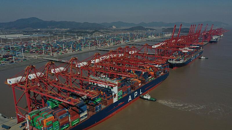 Chinas Wirtschaft verliert weiter an Schwung. Chinas Wirtschaft verliert weiter an Schwung.