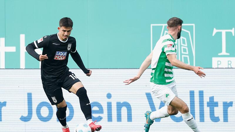 Aaron Keller (l) Aaron Keller (l)