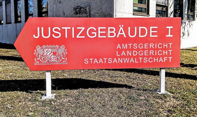 Vor dem Landgericht Coburg läuft ein Prozess gegen einen 41-Jährigen wegen Totschlag. Vor dem Landgericht Coburg läuft ein Prozess gegen einen 41-Jährigen wegen Totschlag.