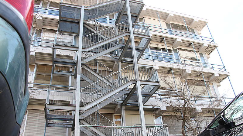 Die Feuertreppe am ehemaligen Institut f&uuml;r organische Chemie der Universit&auml;t ist Schauplatz eines tragischen Unfalls geworden.