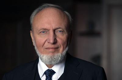 Der Pr&auml;sident des ifo-Instituts, Prof. Hans-Werner Sinn: &bdquo;Ich warne vor moralischen &Uuml;berh&ouml;hungen. Die sind stets gef&auml;hrlich.&ldquo;