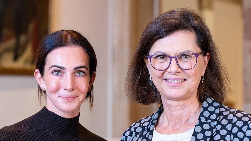 Lisa Müllers Praktikum bei Ilse Aigner endet Lisa Müllers Praktikum bei Ilse Aigner endet