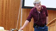 Was ist in dem Therapiebeutelchen: die erfolgreiche Methode des Sozialtherapeuthen Wilfried Schneider soll das Schweigen bei Kindern und Jugendlichen lösen.