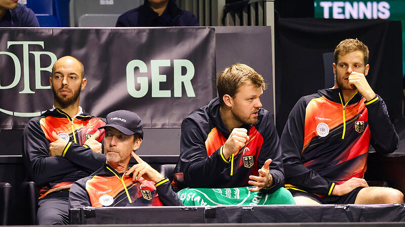 Mussten am Mittwoch nicht eingreifen: ATP-Finals-Sieger Tim P&uuml;tz (links) und Kevin Krawietz (Mitte).
