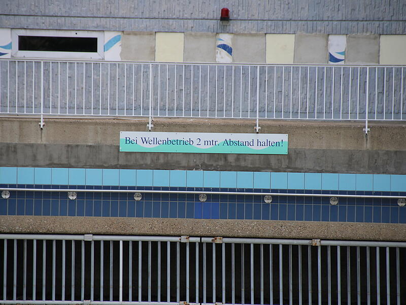 Schwimmbad, Gr&uuml;nfl&auml;che, Freibad