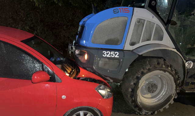 Verkehrsunfall mit Radlader in Sonnefeld Verkehrsunfall mit Radlader in Sonnefeld
