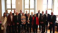 (von links): Rosenk&ouml;nigin Laura Pf&uuml;lb, Michael Lang, Richard Fix, Peter Eggen, Wolfgang Speyer, Florian Ke&szlig;ler, Freia Lippold-Eggen, Kay Blankenburg, Gudrun Heil-Franke, Landrat Thomas Bold, Martha M&uuml;ller, Andreas Kaiser, OB Dirk Vogel, B&uuml;rgermeister Anton Schick, B&uuml;rgermeister Thomas Leiner.